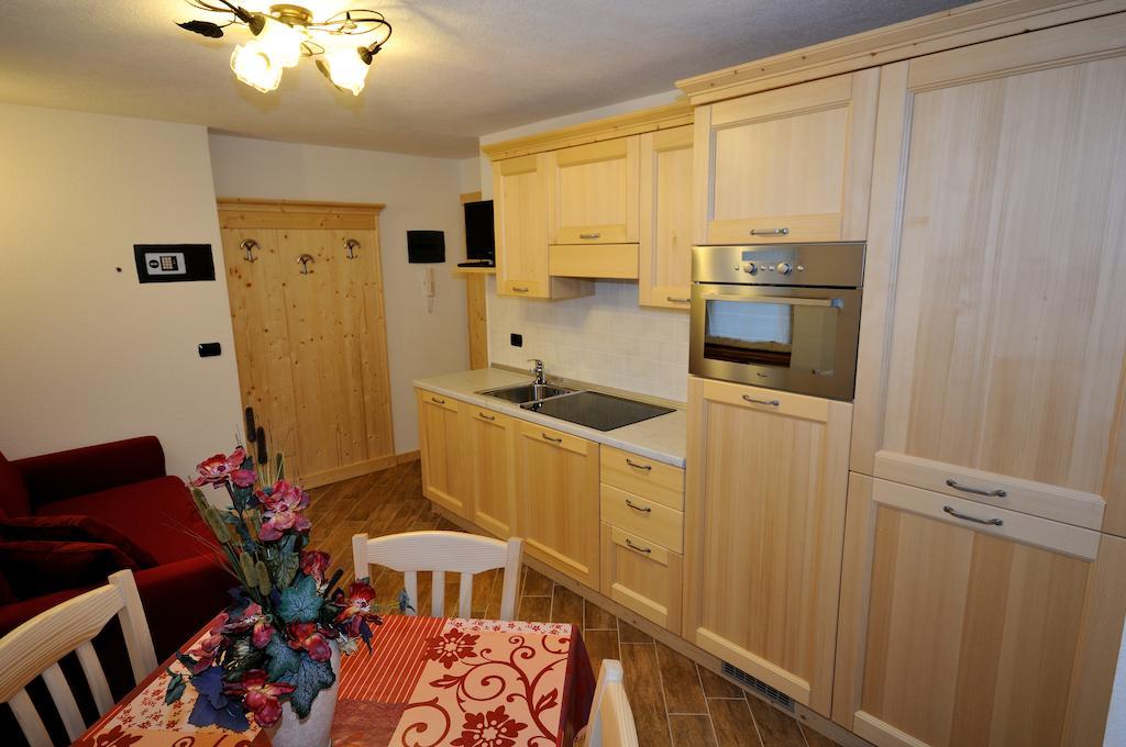 Apartmán Casa Viola Isolaccia Pokoj fotografie